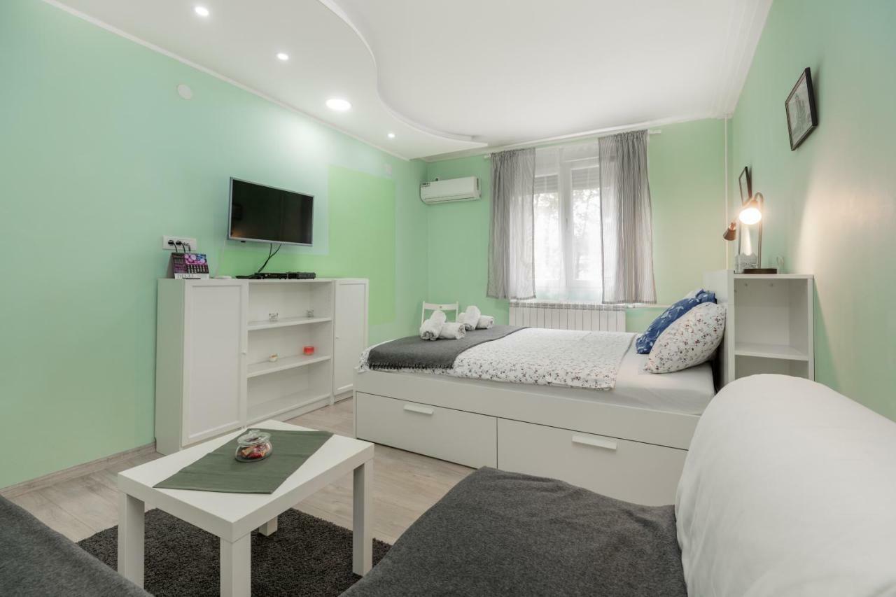 Apartman Gloria 2 Βελιγράδι Εξωτερικό φωτογραφία